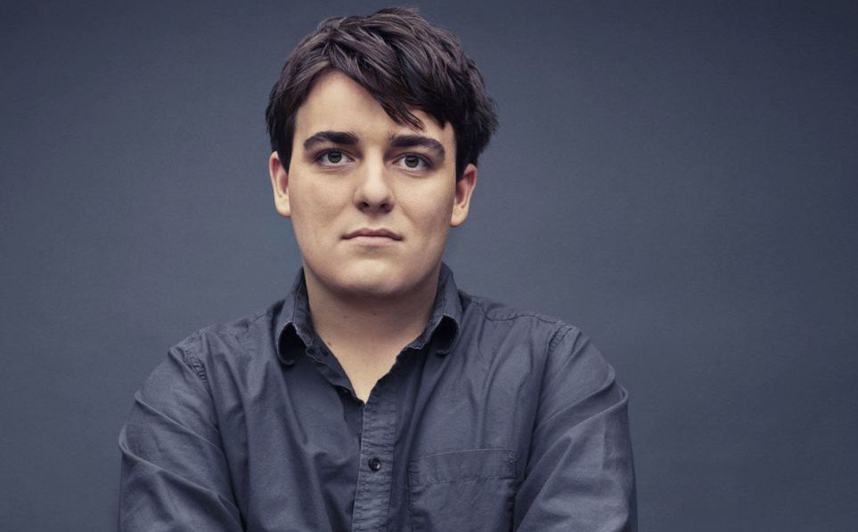 Palmer Luckey promised Oculus users they wouldn't have to login to Facebook
